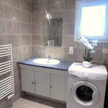 Sur Gironde - Maison Avec Grand Jardin Proche Centre *