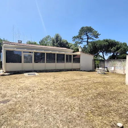 Villa Sur Gironde - Maison Avec Grand Jardin Proche Centre *